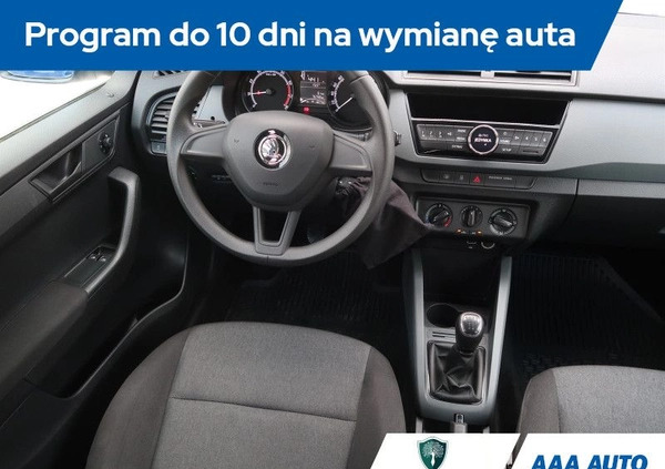 Skoda Fabia cena 40000 przebieg: 75741, rok produkcji 2018 z Nowa Ruda małe 254